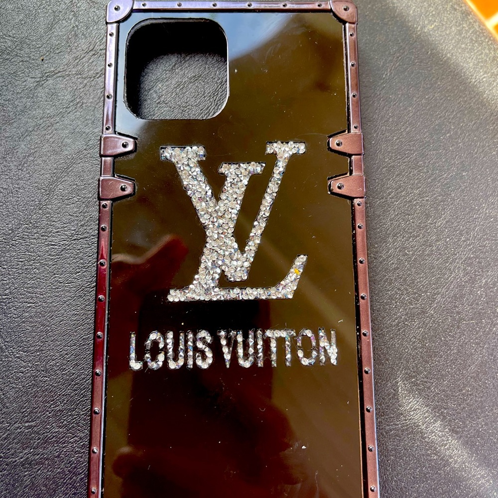 iPhone 12 Pro Max phone protector Loui vouiton
